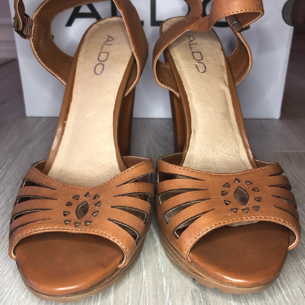 Aldo Tan Soft Leather Open Toe Sandals/Heels W8